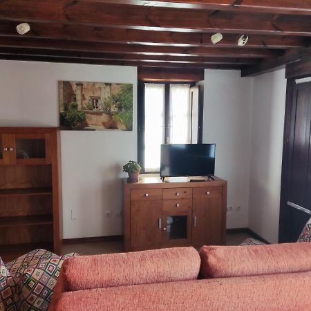 Apartamentos Llave De Santillana サンティリャーナ・デル・マル エクステリア 写真