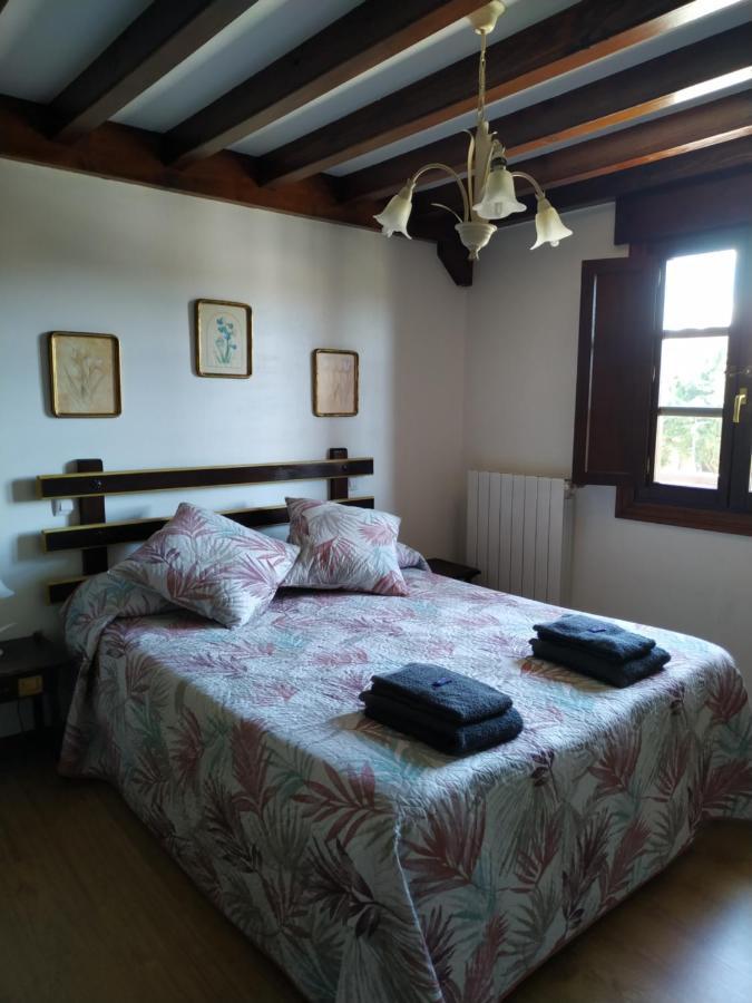 Apartamentos Llave De Santillana サンティリャーナ・デル・マル エクステリア 写真