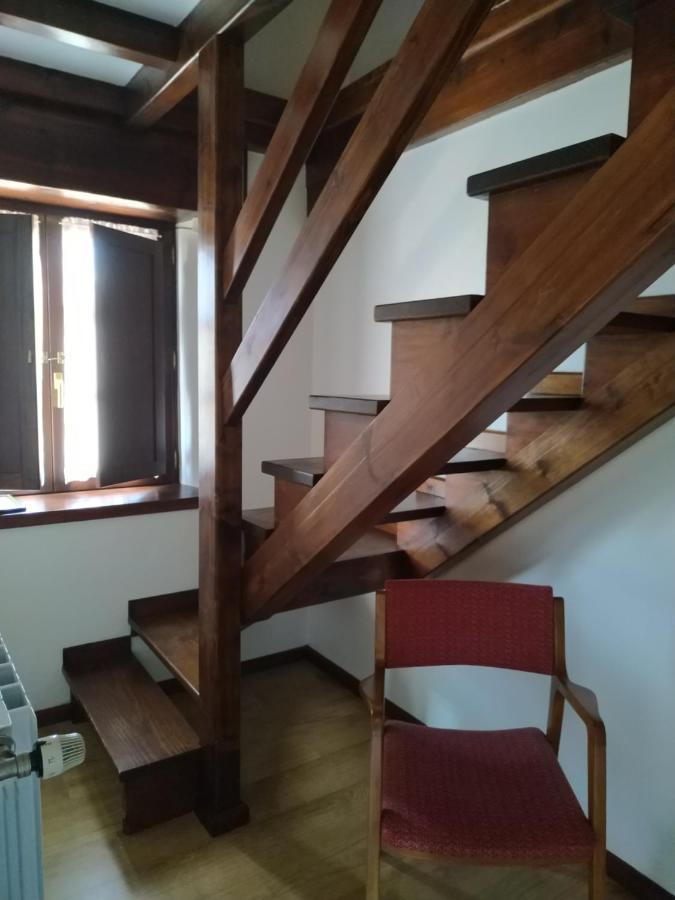 Apartamentos Llave De Santillana サンティリャーナ・デル・マル エクステリア 写真