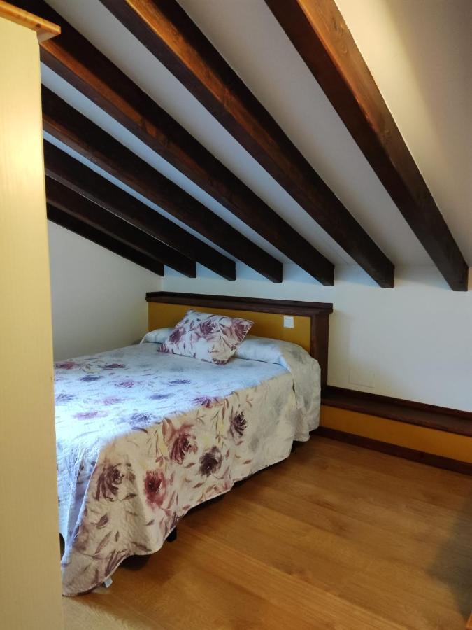 Apartamentos Llave De Santillana サンティリャーナ・デル・マル エクステリア 写真