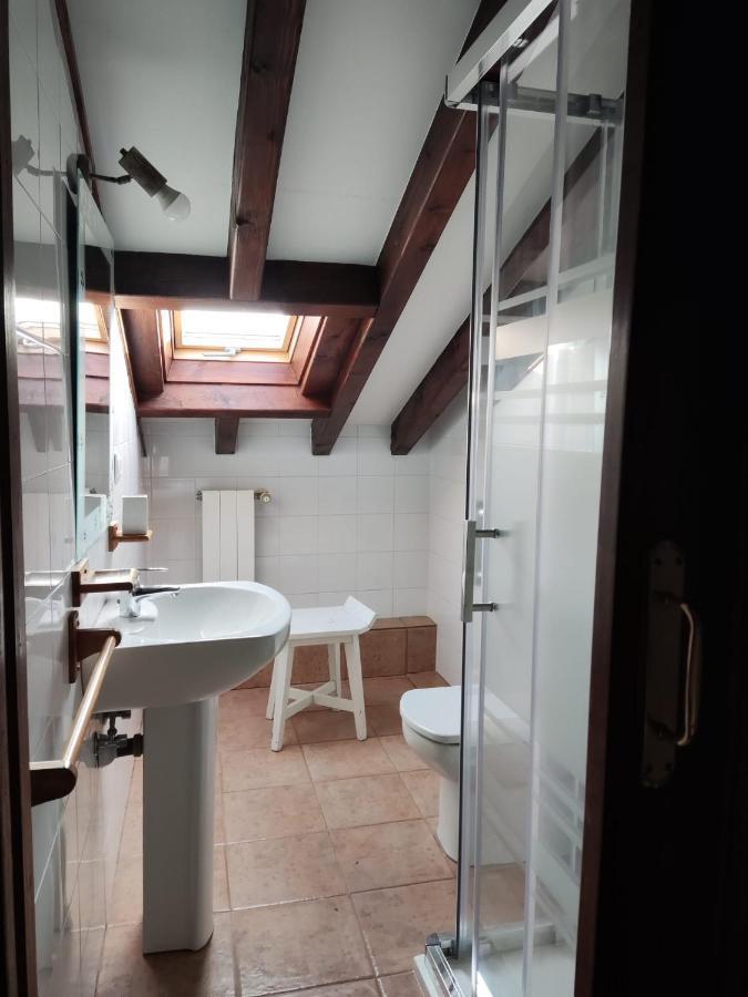 Apartamentos Llave De Santillana サンティリャーナ・デル・マル エクステリア 写真