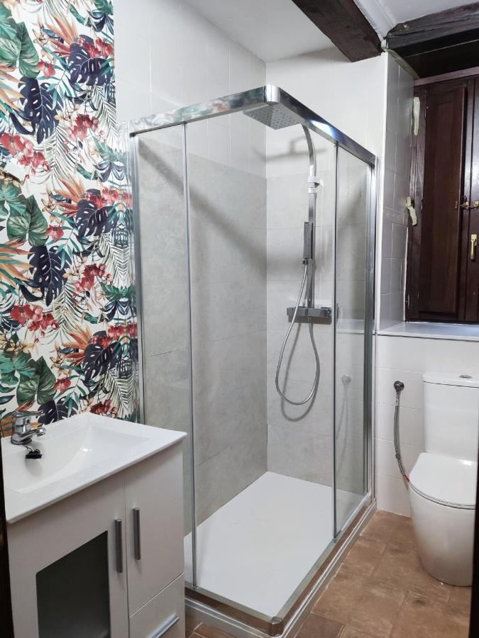 Apartamentos Llave De Santillana サンティリャーナ・デル・マル エクステリア 写真