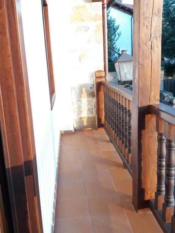 Apartamentos Llave De Santillana サンティリャーナ・デル・マル エクステリア 写真