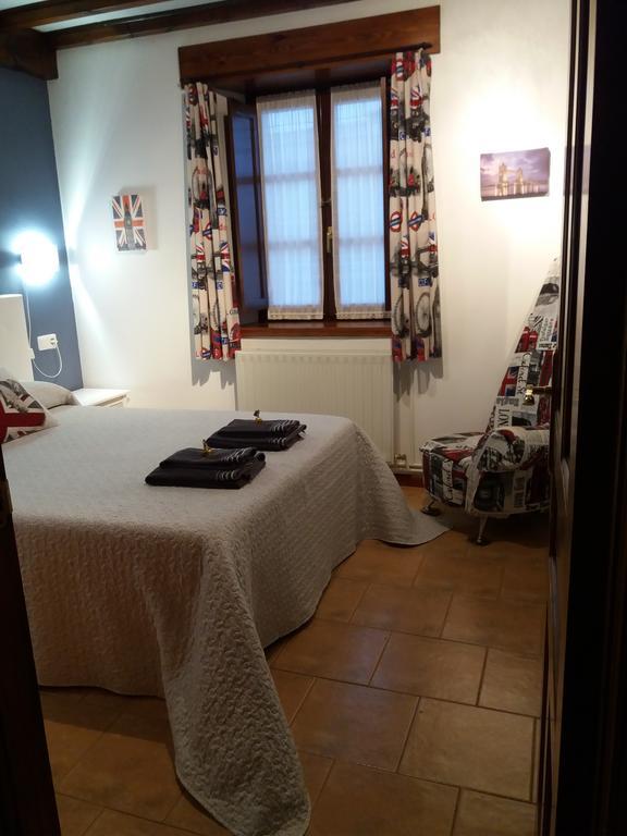 Apartamentos Llave De Santillana サンティリャーナ・デル・マル エクステリア 写真