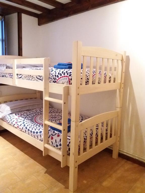 Apartamentos Llave De Santillana サンティリャーナ・デル・マル エクステリア 写真