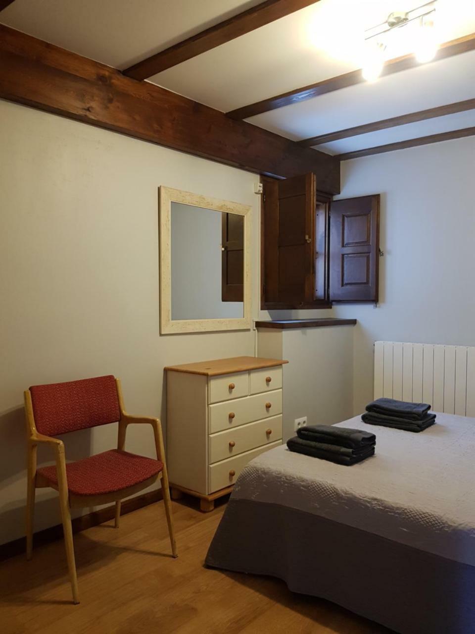 Apartamentos Llave De Santillana サンティリャーナ・デル・マル エクステリア 写真